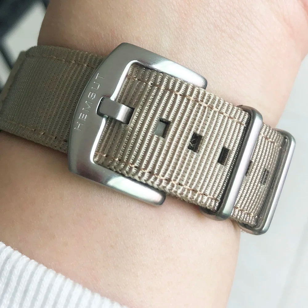 Military Nylon Quick-Release Watch Band (18-24mm)