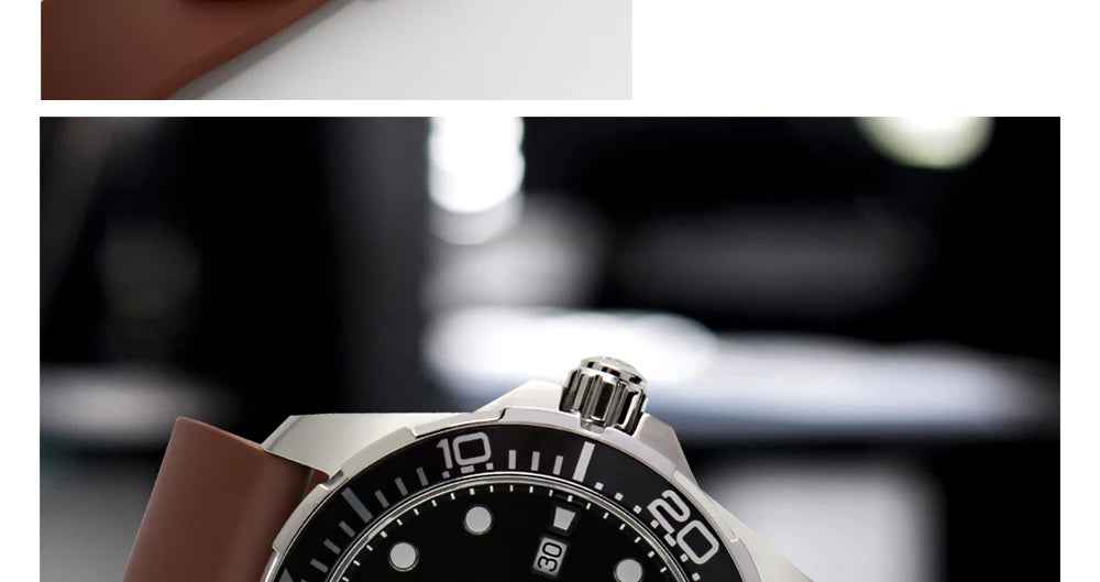 MAIKES New Design Watch Band Black 20mm 22mm 24mm Watchband Sports Fluoro Rubber Watch Strap Watch Accessories