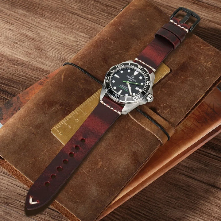 MAIKES Vintage Greased Leather Watch Band 20-24mm Red for Omega
