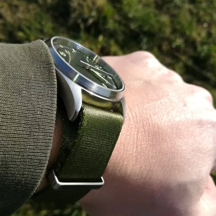 Premium Nylon Seatbelt Watch Strap (20mm/22mm)