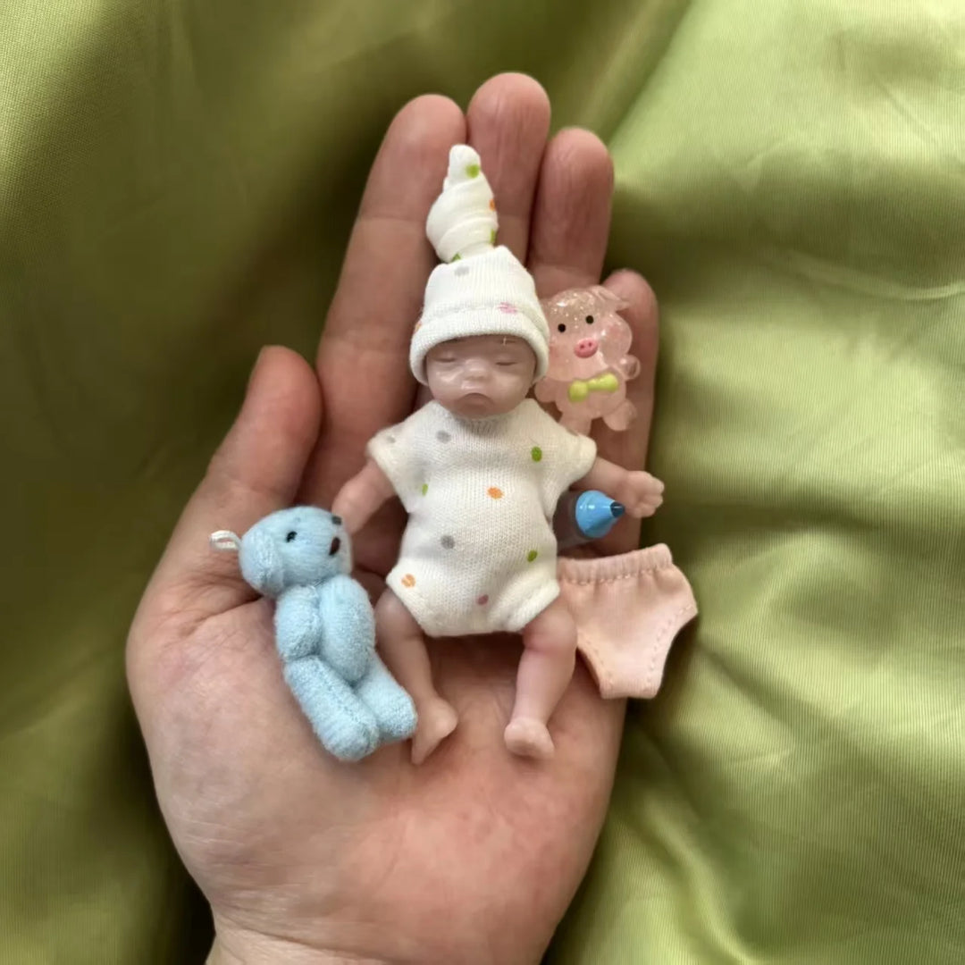 8 cm Mini Silicone Bebe Reborn Girl + 2 Outfits