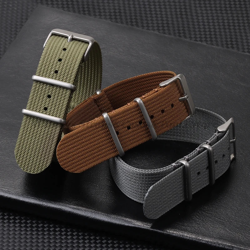 High-Quality Nylon Watch Strap 18/20/22mm (Military Style)