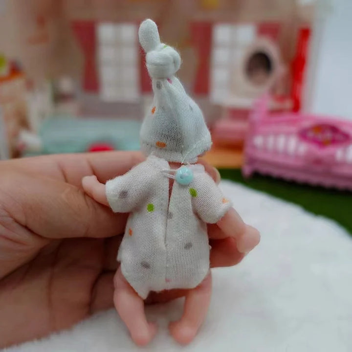 8 cm Mini Silicone Bebe Reborn Girl + 2 Outfits