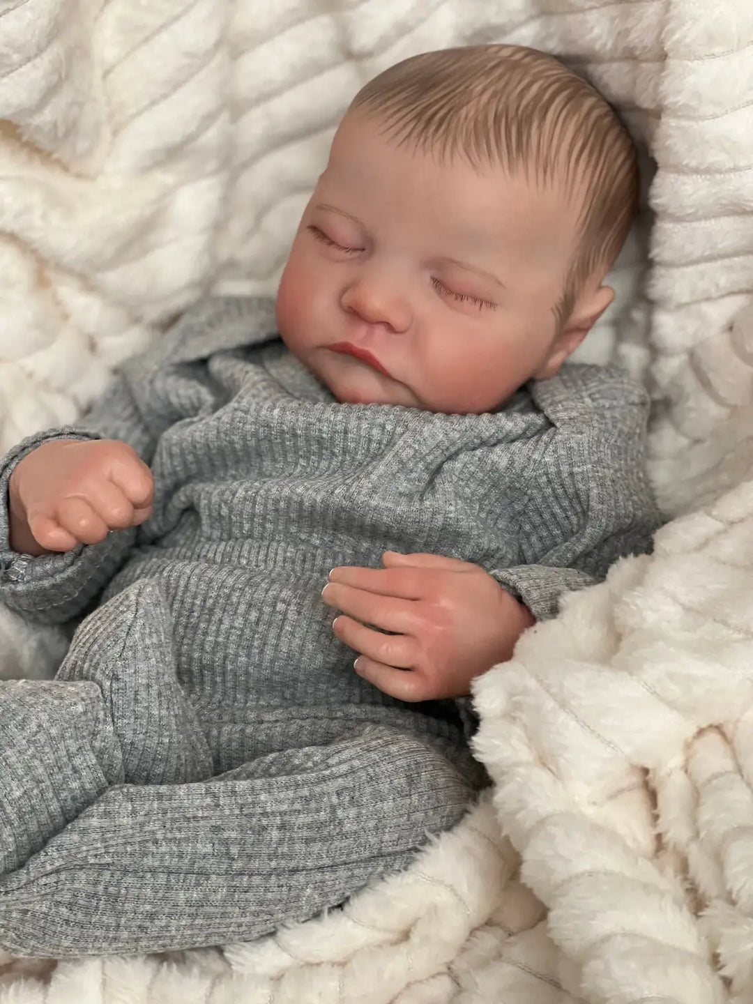 49 cm Levi Reborn Baby Doll – Sleeping Silicone Body, 3D Painted Skin & Visible Veins