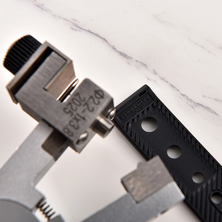 Universal Rubber Leather Watch Bracelet Cutting Plier Catches Spring Bar Hand Tool Pliers Straight Watch Band Hole Punch Pliers
