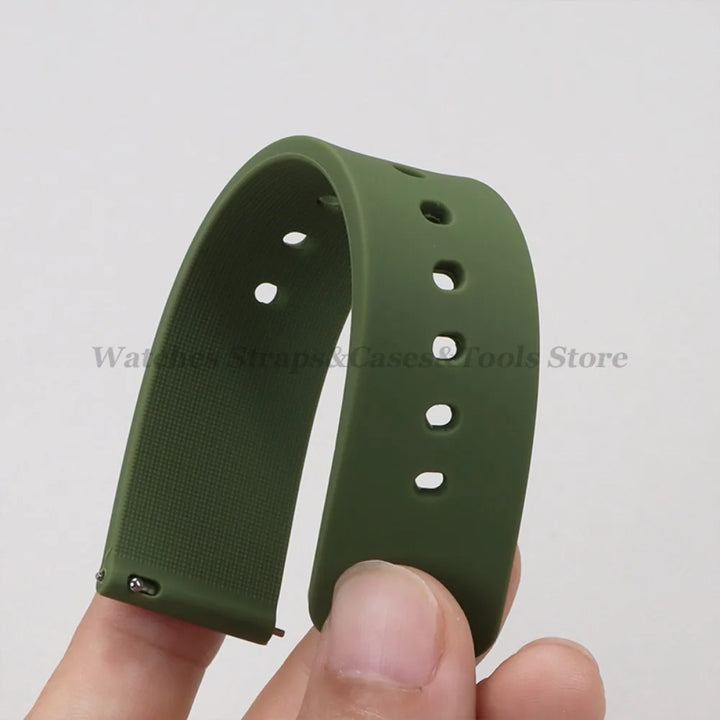 Soft Silicone Quick Release Watch Strap 10–24mm – Universal