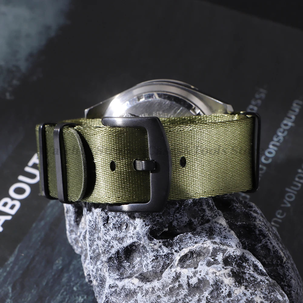 Premium Nylon Watch Strap 20/22mm (Black Buckle)