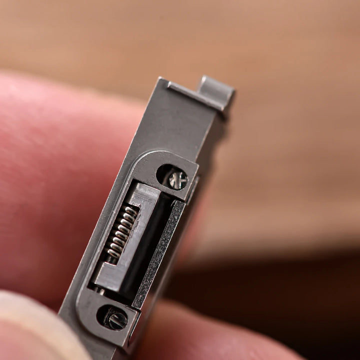 Perfect fit Adapter Connrctor for Cartier Santos Watch Leather Band 18.5MM 21MM Quick Release Strap Titanium steel Metal inserts