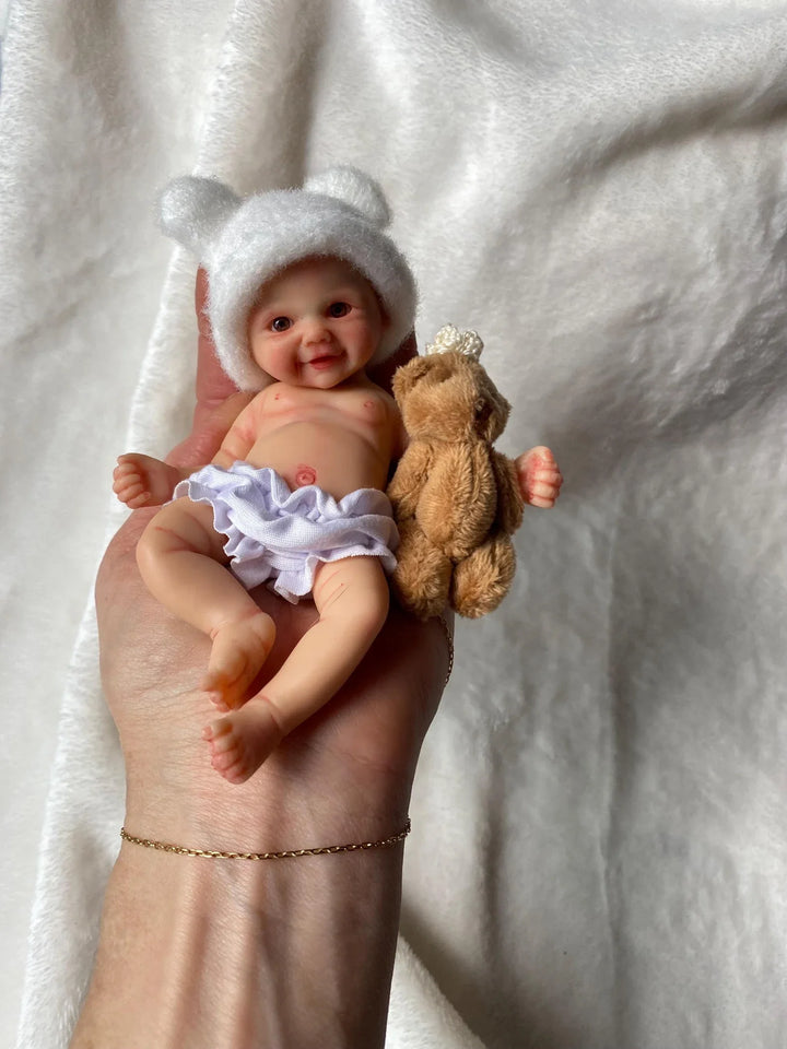 14–15 cm Cuddly Mini Palm Silicone Reborn Doll