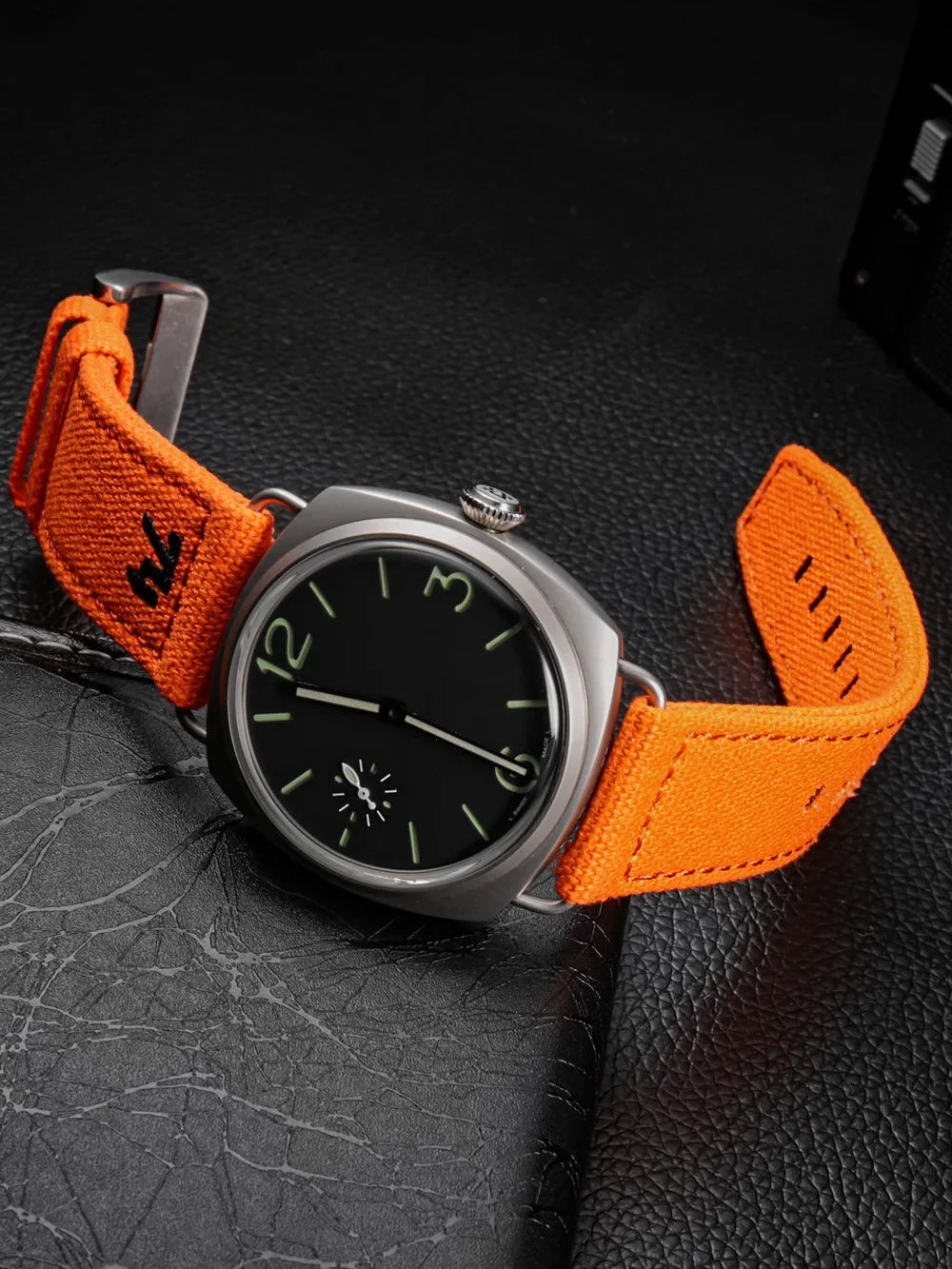 Hemsut Canvas Quick-Release Watch Strap (18-24mm)