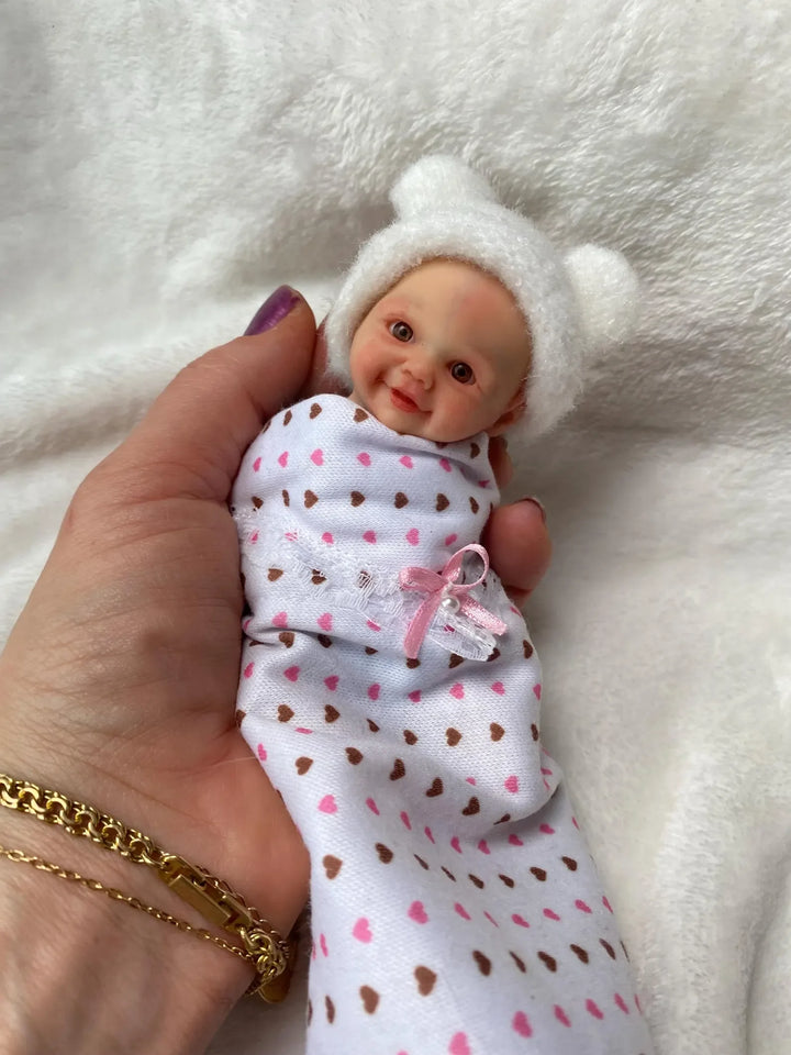 14–15 cm Cuddly Mini Palm Silicone Reborn Doll