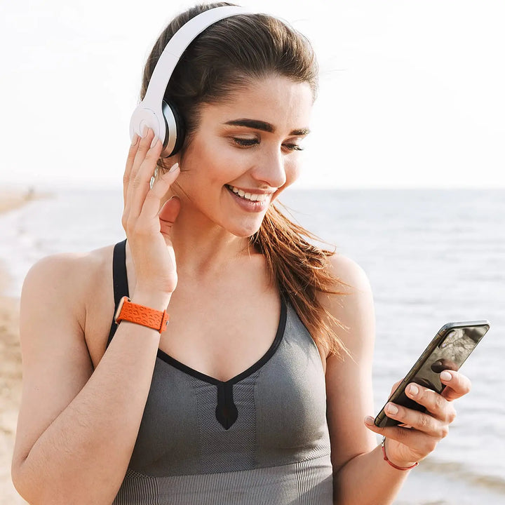 Straps For Apple Watch Band 45mm 44mm 46mm 42mm 41mm 40mm 49mm Engraved correa bracelet iwatch series 11 10 9 8 7 SE 6 5 Ultra 3