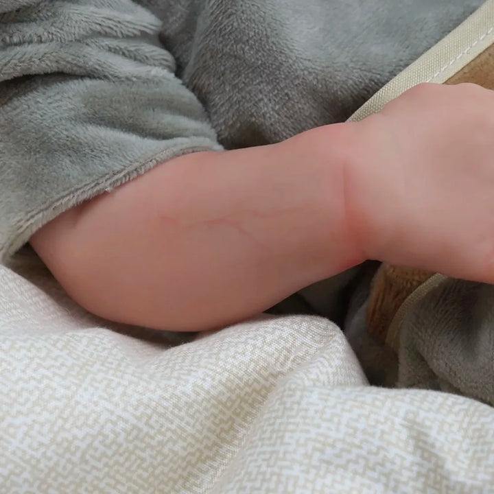 43 cm Levi Awake Reborn Baby Doll – Open Blue Eyes & 3D Painted Skin