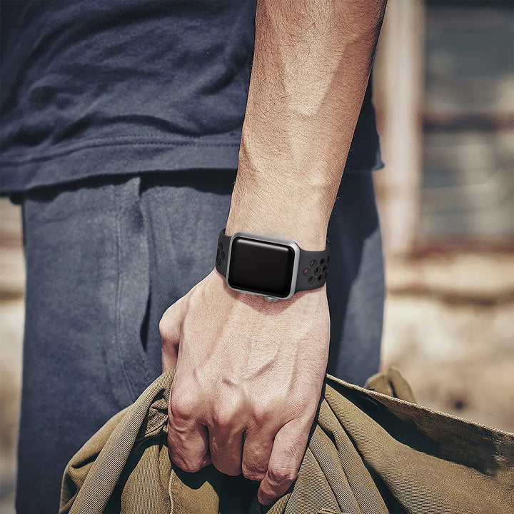 Silicone Apple Watch Band – Multi‑Size (38–49mm)