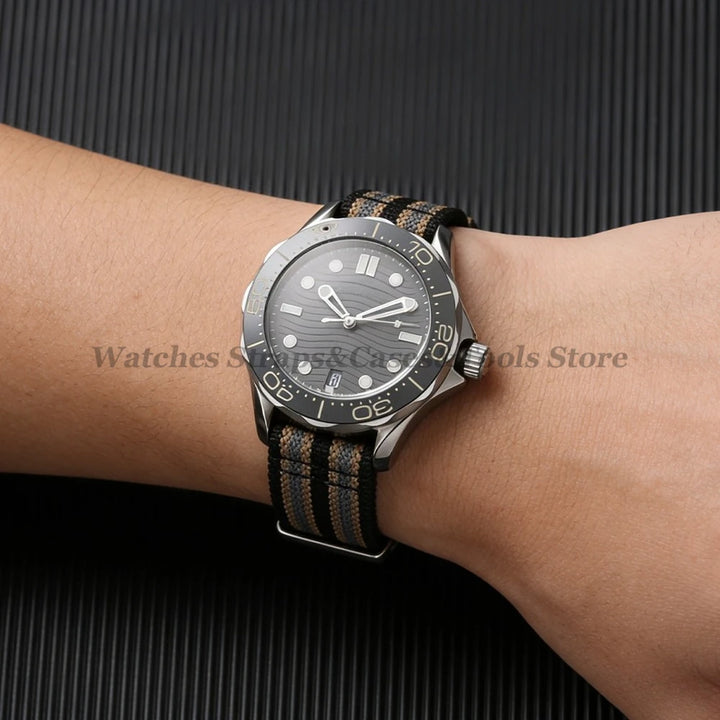 Soft Nylon Strap (20–22mm) – Quick Release Sport
