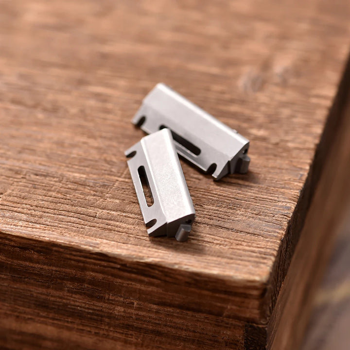 Perfect fit Adapter Connrctor for Cartier Santos Watch Leather Band 18.5MM 21MM Quick Release Strap Titanium steel Metal inserts