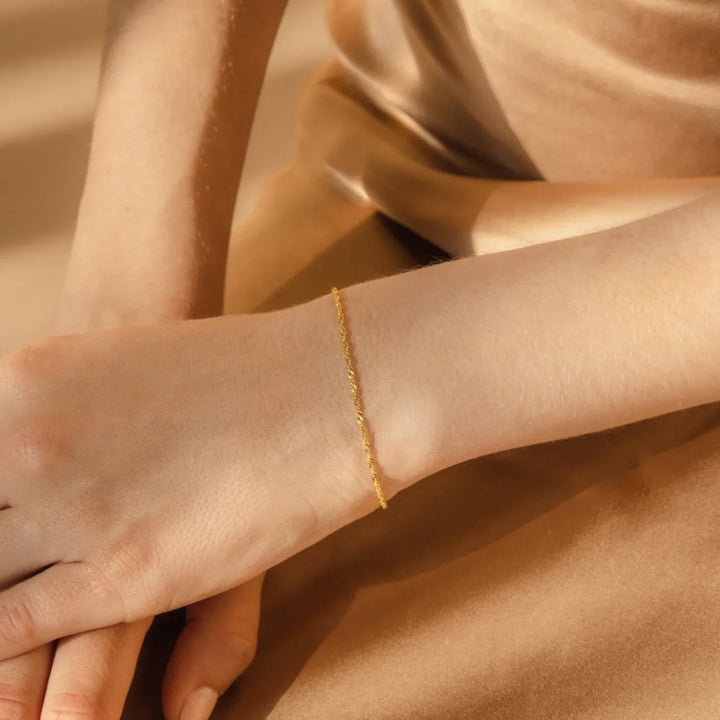 Minimalist Twist Bracelet