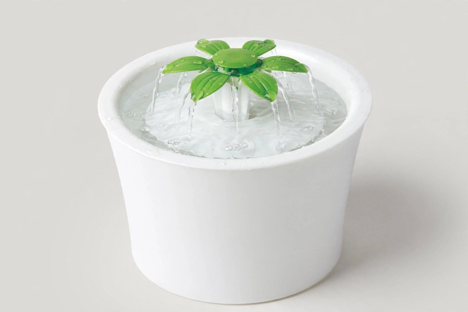 Catit Flower cat water fountain, 100 oz, white bowl with green flower centerpiece